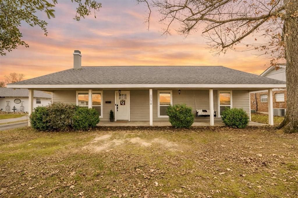 1710 Jones Street, Westlake, LA 70669