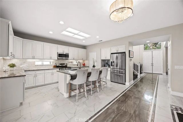 125 E Saint Andrews, Ontario, CA 91761