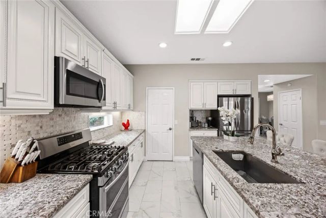 125 E Saint Andrews, Ontario, CA 91761