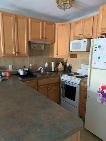 322 Taylor St 2D, Hollywood, FL 33019