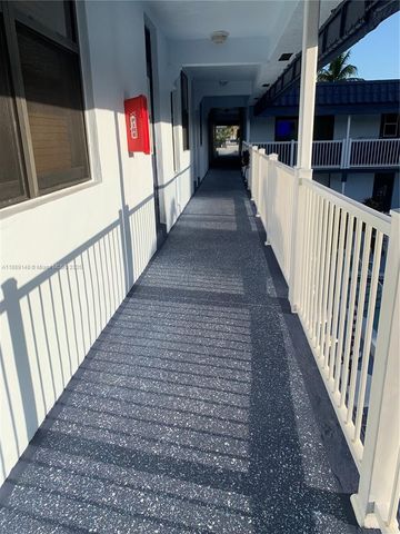 322 Taylor St 2D, Hollywood, FL 33019