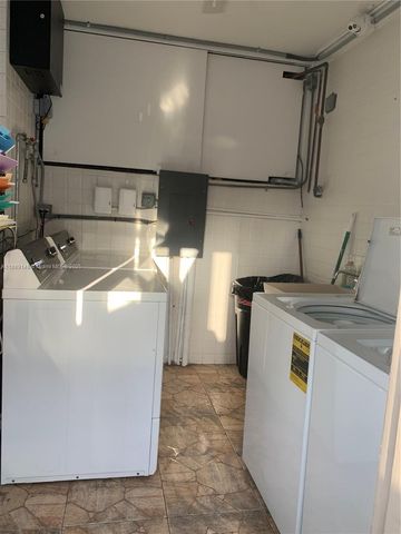 322 Taylor St 2D, Hollywood, FL 33019