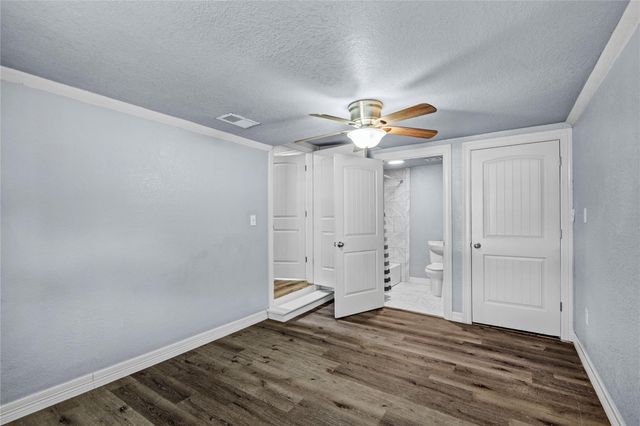 127 Huisache Street, Lake Jackson, TX 77566