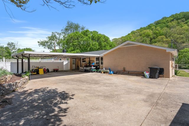 1142 Indian Springs Rd, Pegram, TN 37143