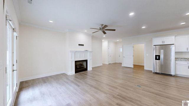 251 Hunter’s Ridge Dr., Paducah, KY 42001