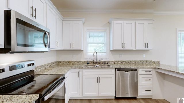 251 Hunter’s Ridge Dr., Paducah, KY 42001