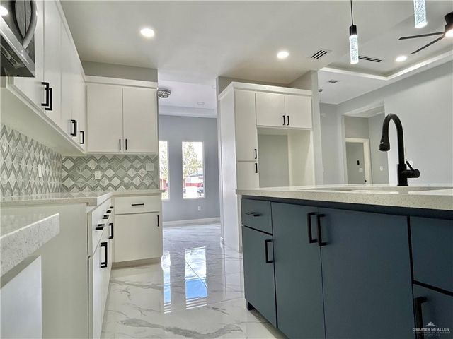 3614 Mina De Oro Street, Edinburg, TX 78542