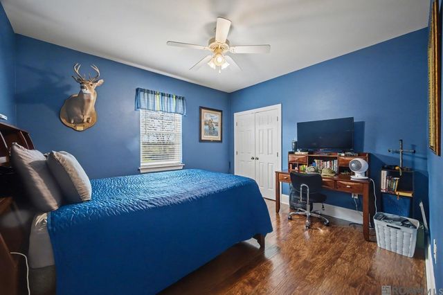 26177 Whispering Pines Ave, Denham Springs, LA 70726