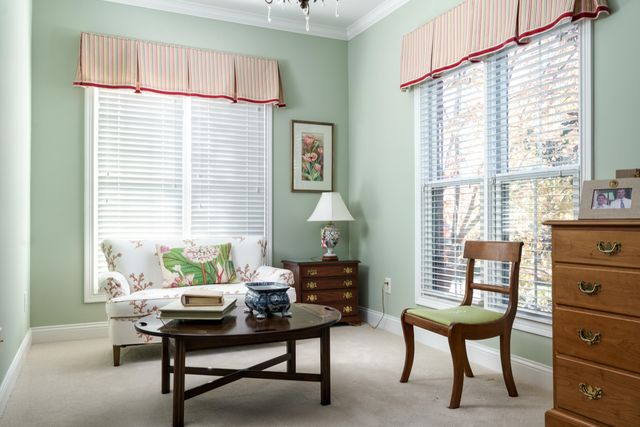 916 Village Green Avenue, Lexington, KY 40509