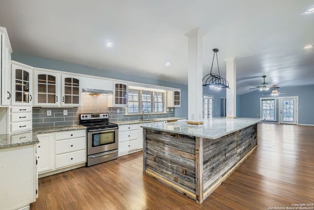 8614 Ridge Pilot, San Antonio, TX 78239