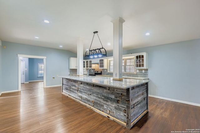 8614 Ridge Pilot, San Antonio, TX 78239