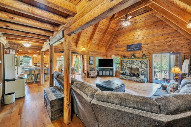 180 Thompson Ridge CIR, Ferrum, VA 24088