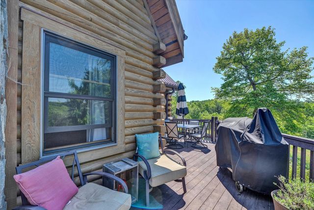 180 Thompson Ridge CIR, Ferrum, VA 24088