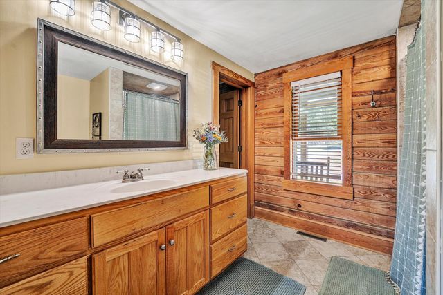 180 Thompson Ridge CIR, Ferrum, VA 24088