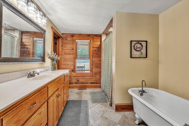 180 Thompson Ridge CIR, Ferrum, VA 24088