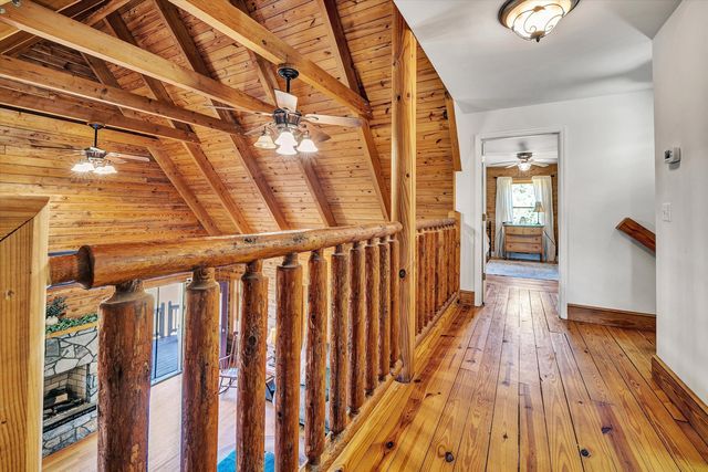 180 Thompson Ridge CIR, Ferrum, VA 24088