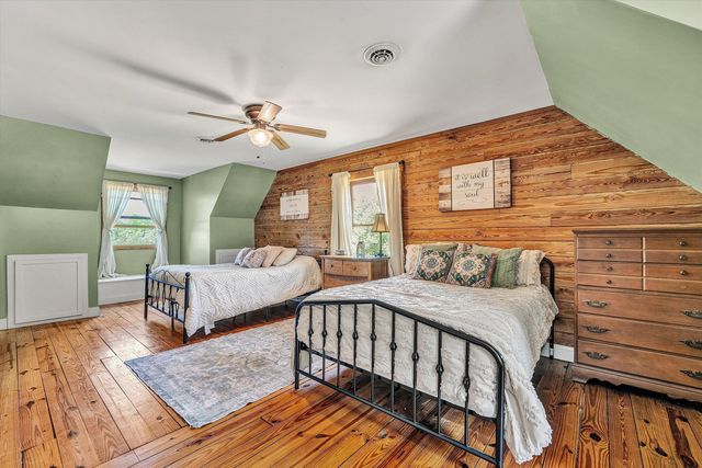 180 Thompson Ridge CIR, Ferrum, VA 24088