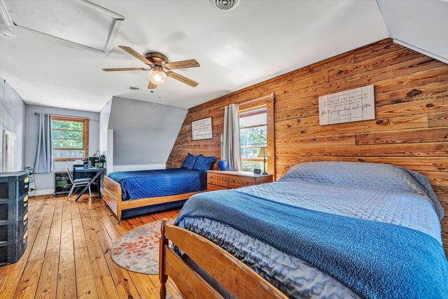 180 Thompson Ridge CIR, Ferrum, VA 24088