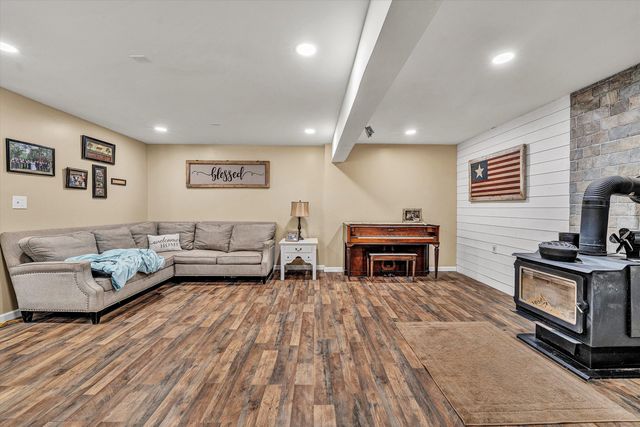 180 Thompson Ridge CIR, Ferrum, VA 24088
