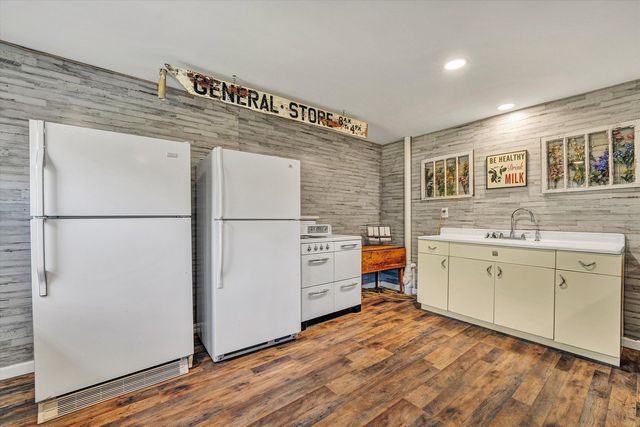 180 Thompson Ridge CIR, Ferrum, VA 24088