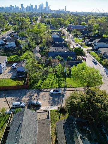 1525 Nomas Street, Dallas, TX 75212