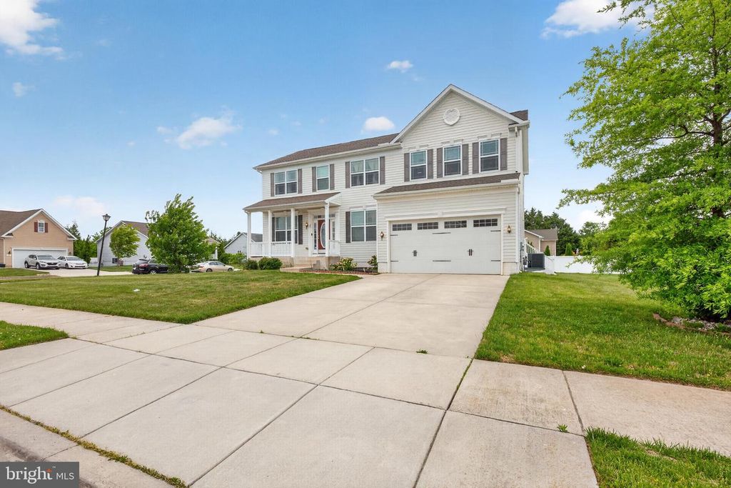 27 WELLINGTON AVE, Dover, DE 19904