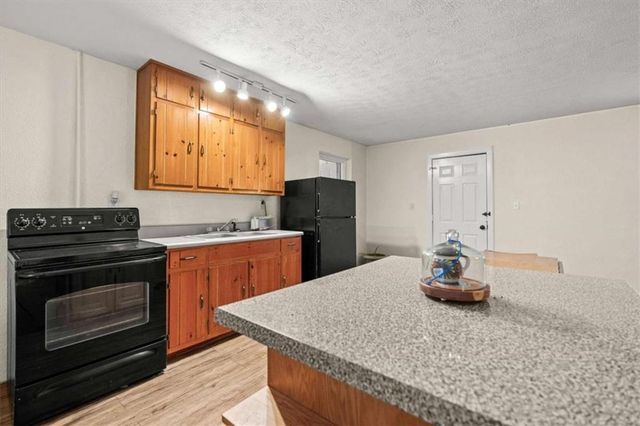 40 L Z Jackson Road, Bowdon, GA 30108