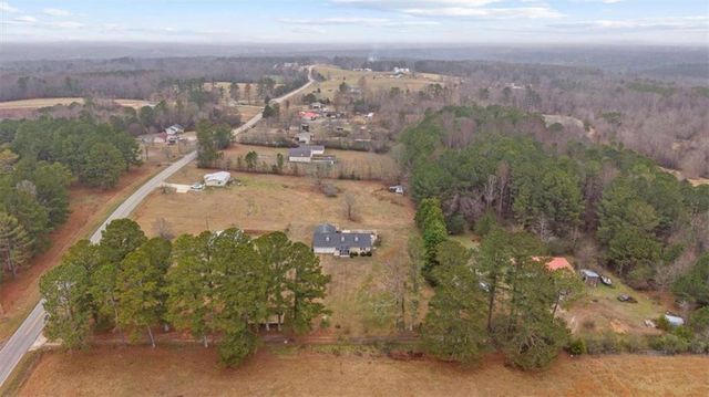40 L Z Jackson Road, Bowdon, GA 30108