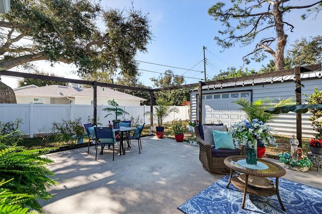 405 W SEMINOLE DRIVE, Venice, FL 34293