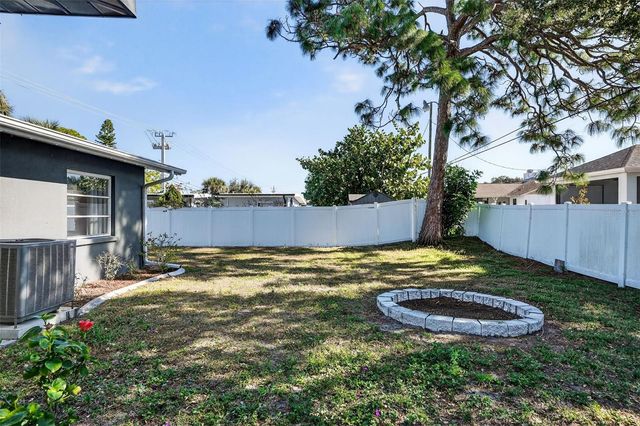 405 W SEMINOLE DRIVE, Venice, FL 34293