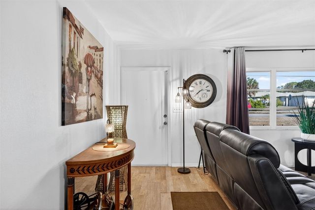 405 W SEMINOLE DRIVE, Venice, FL 34293