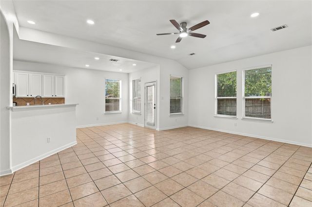 21008 Hallbrook LN, Pflugerville, TX 78660