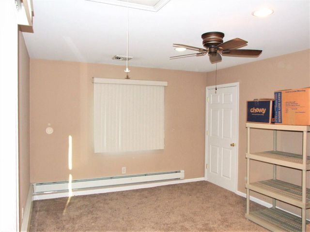 106 JUNIPER DR, Levittown, PA 19056