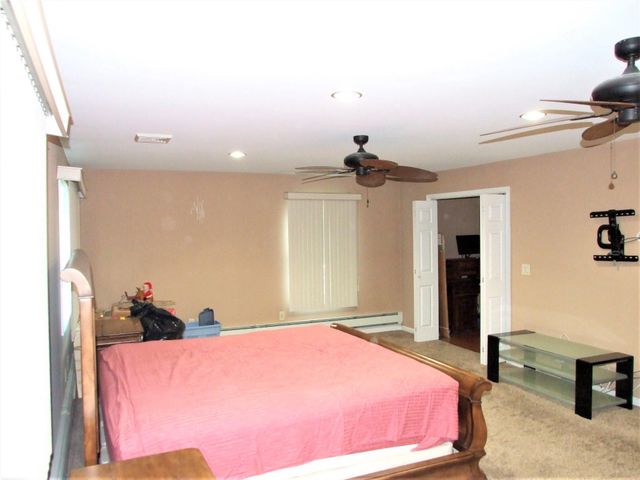 106 JUNIPER DR, Levittown, PA 19056