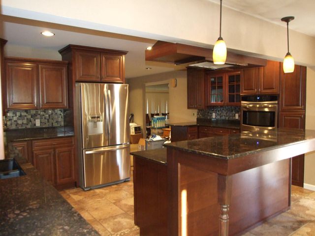 106 JUNIPER DR, Levittown, PA 19056