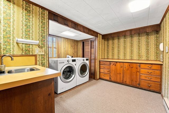 279 Adams St, Agawam, MA 01001
