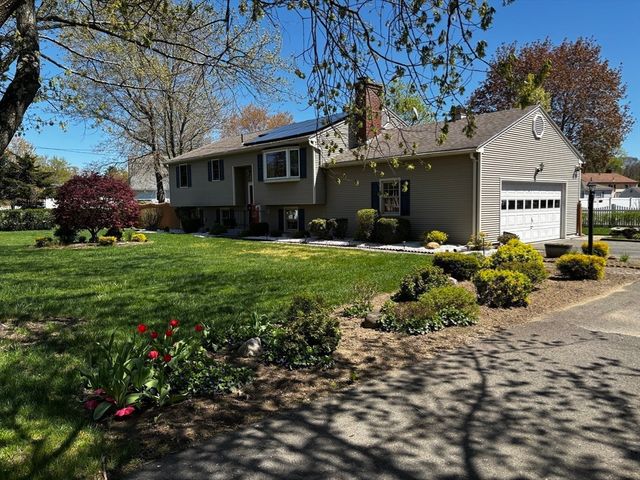 279 Adams St, Agawam, MA 01001