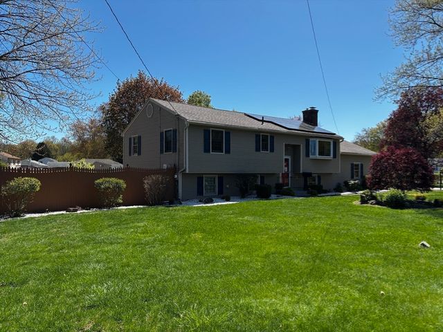 279 Adams St, Agawam, MA 01001