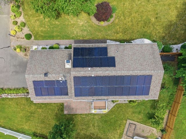 279 Adams St, Agawam, MA 01001