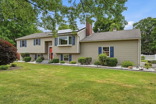279 Adams St, Agawam, MA 01001