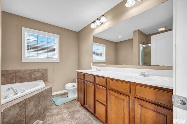 2007 W MINERS Drive, Dunlap, IL 61525