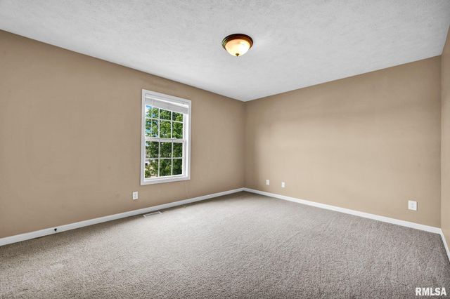 2007 W MINERS Drive, Dunlap, IL 61525