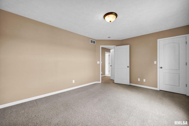 2007 W MINERS Drive, Dunlap, IL 61525