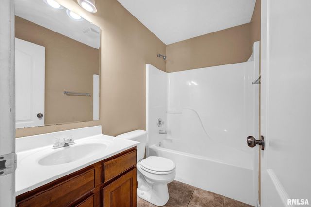 2007 W MINERS Drive, Dunlap, IL 61525