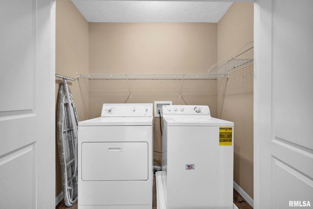 2007 W MINERS Drive, Dunlap, IL 61525