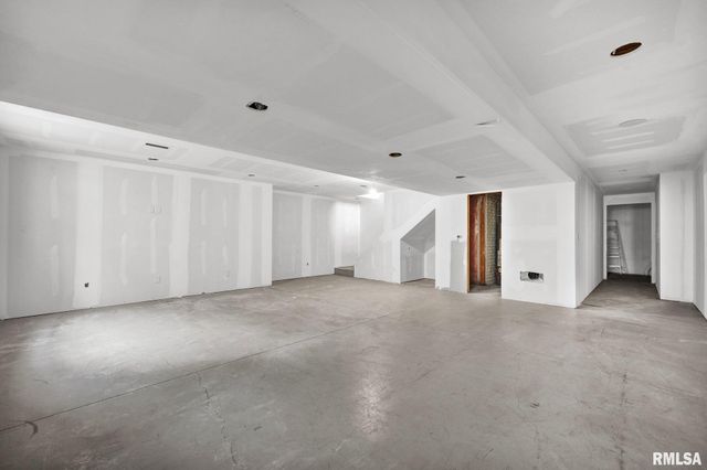 2007 W MINERS Drive, Dunlap, IL 61525