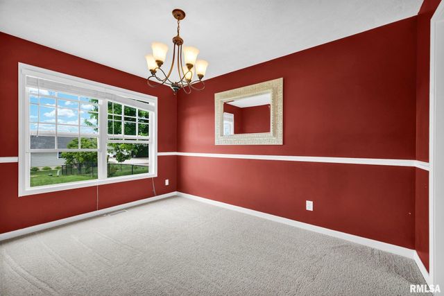 2007 W MINERS Drive, Dunlap, IL 61525
