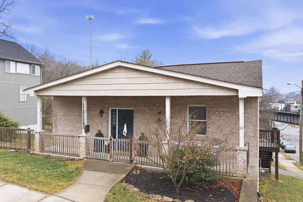 702 Boone Street, Dayton, KY 41074