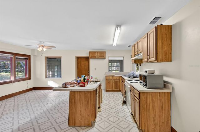 6346 LOST TRAIL, Holiday, FL 34690