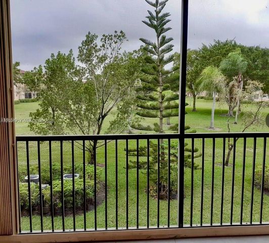 1650 SW 124th Ter 206D, Pembroke Pines, FL 33027